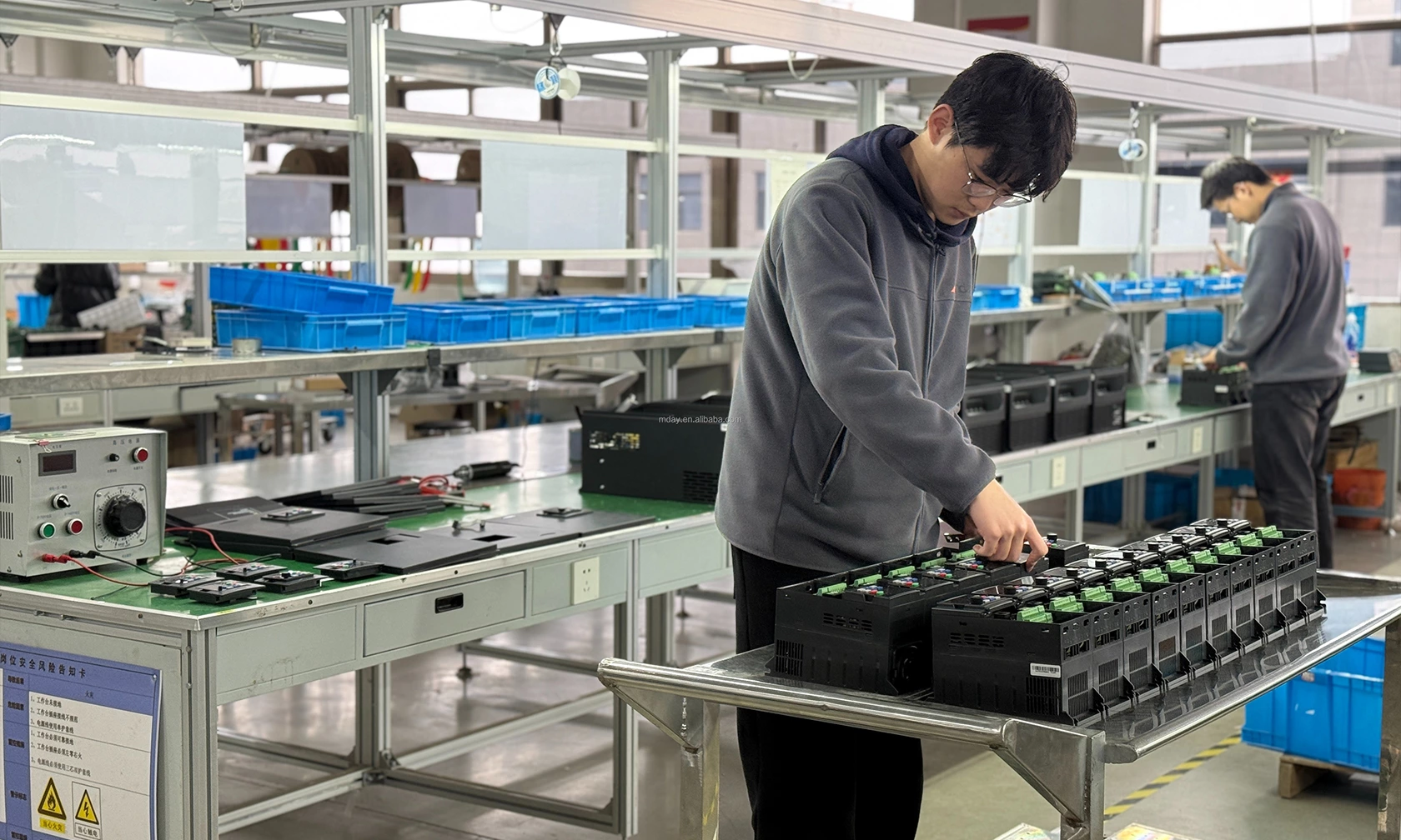 600V/1000V 2 input 1output