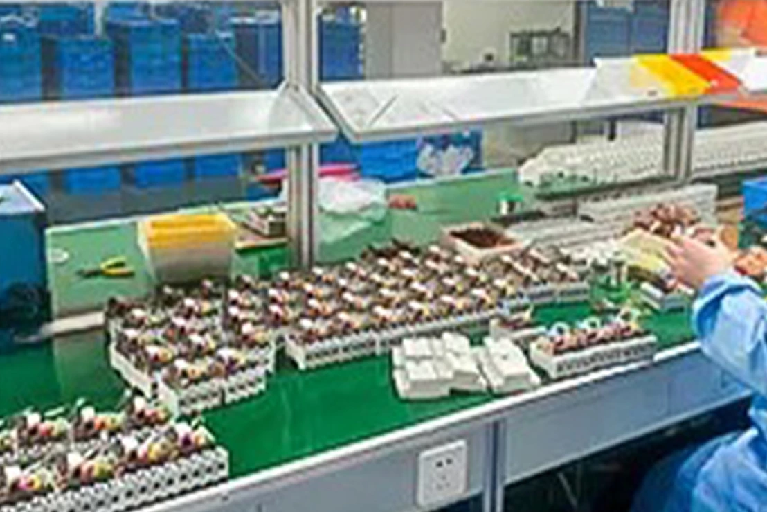 Mday 1000V 2 input 2 Output with 2p 1000V spd Waterproof PV DC Combiner Box